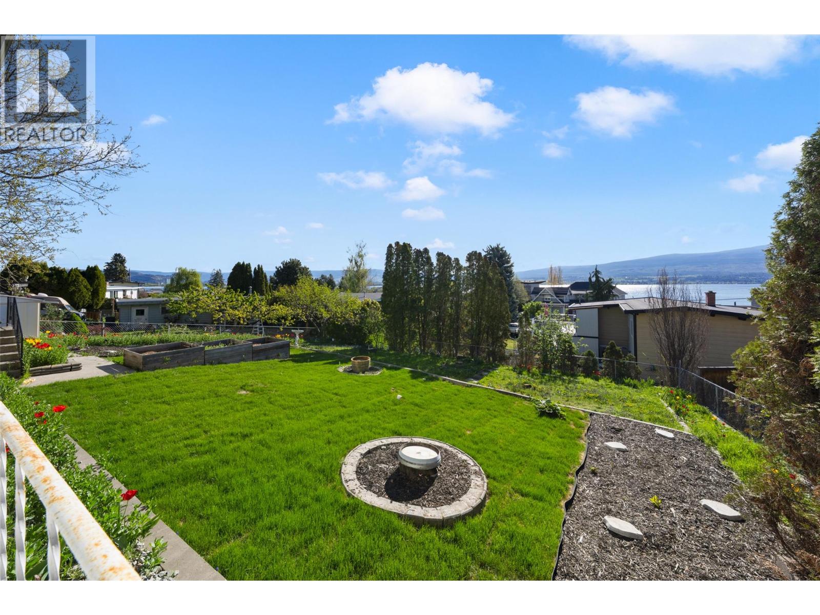  2741 Benedick Road, West Kelowna