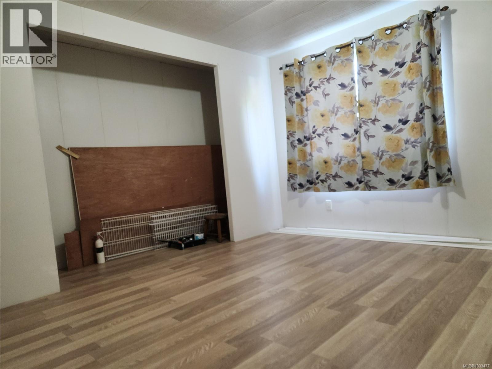 #38 971 Douglas Ave - 11