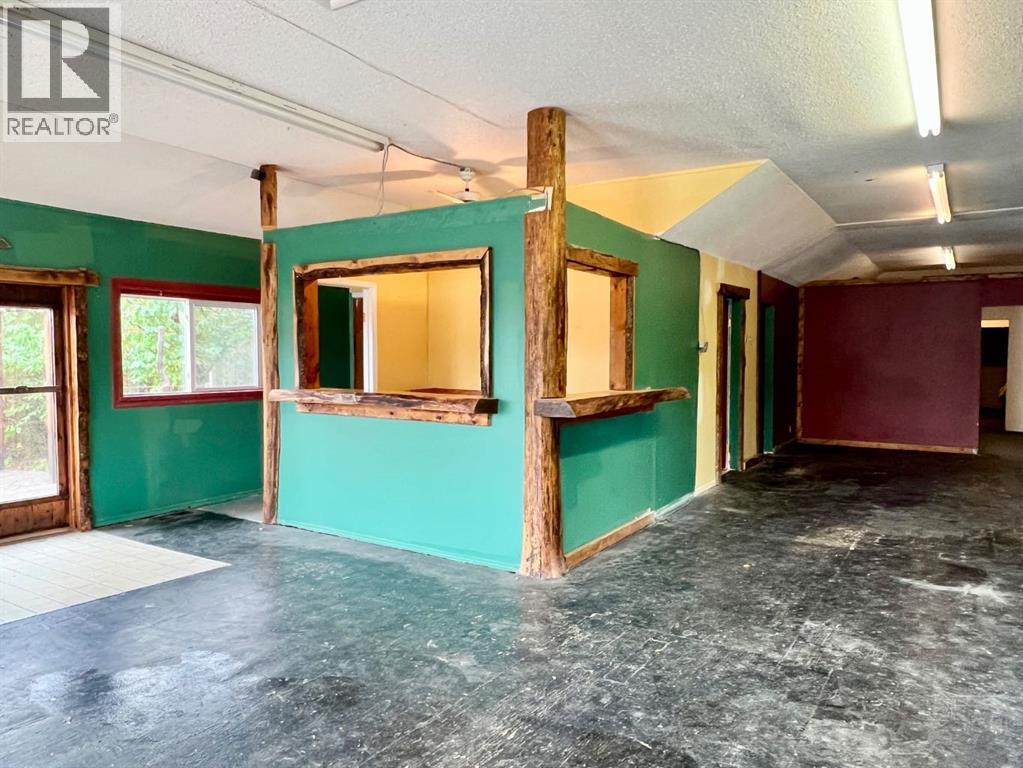 5019 50 Avenue - photo 5