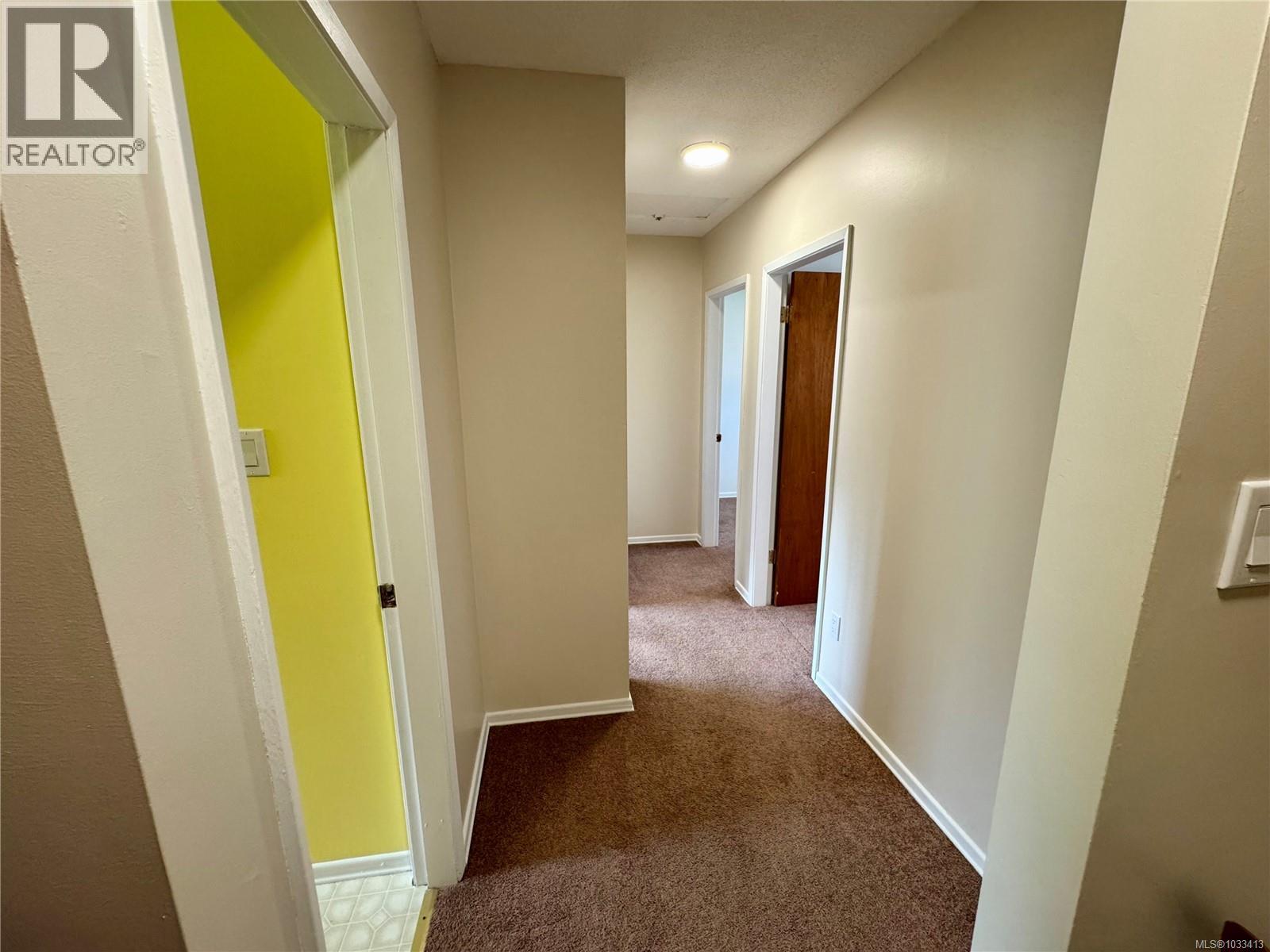 903 Maquinna Ave - 11