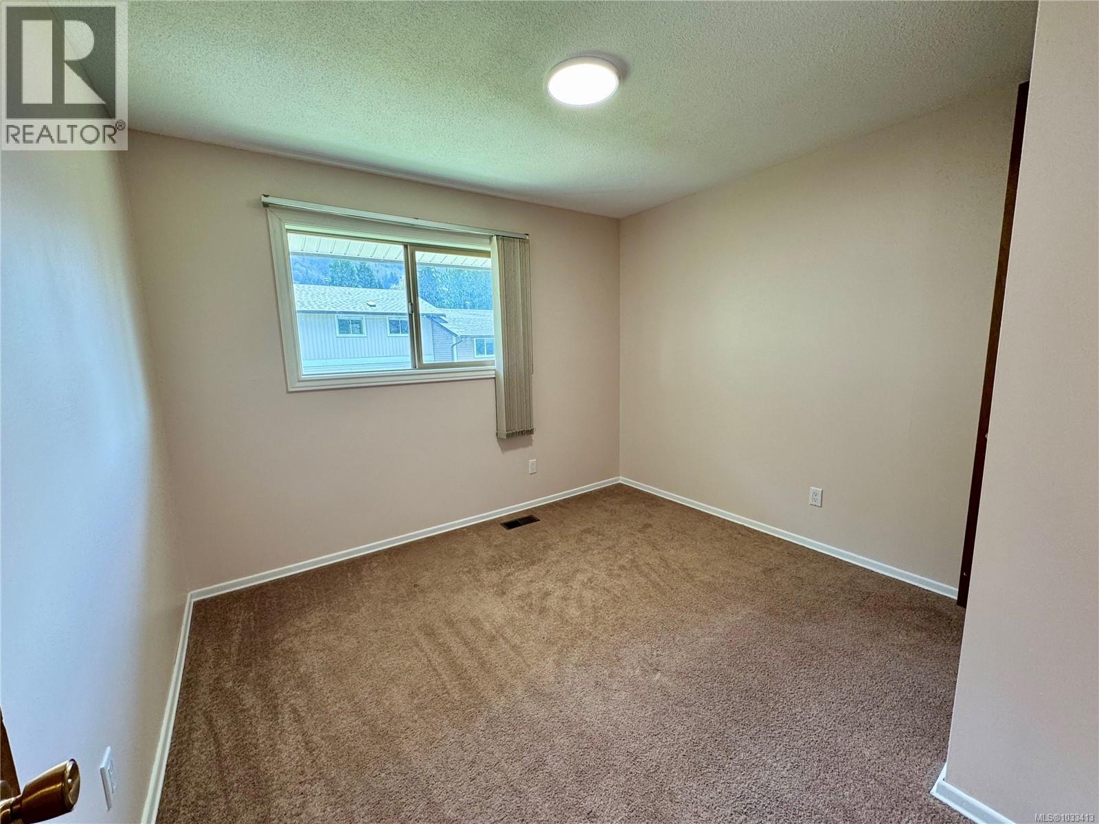 903 Maquinna Ave - 17