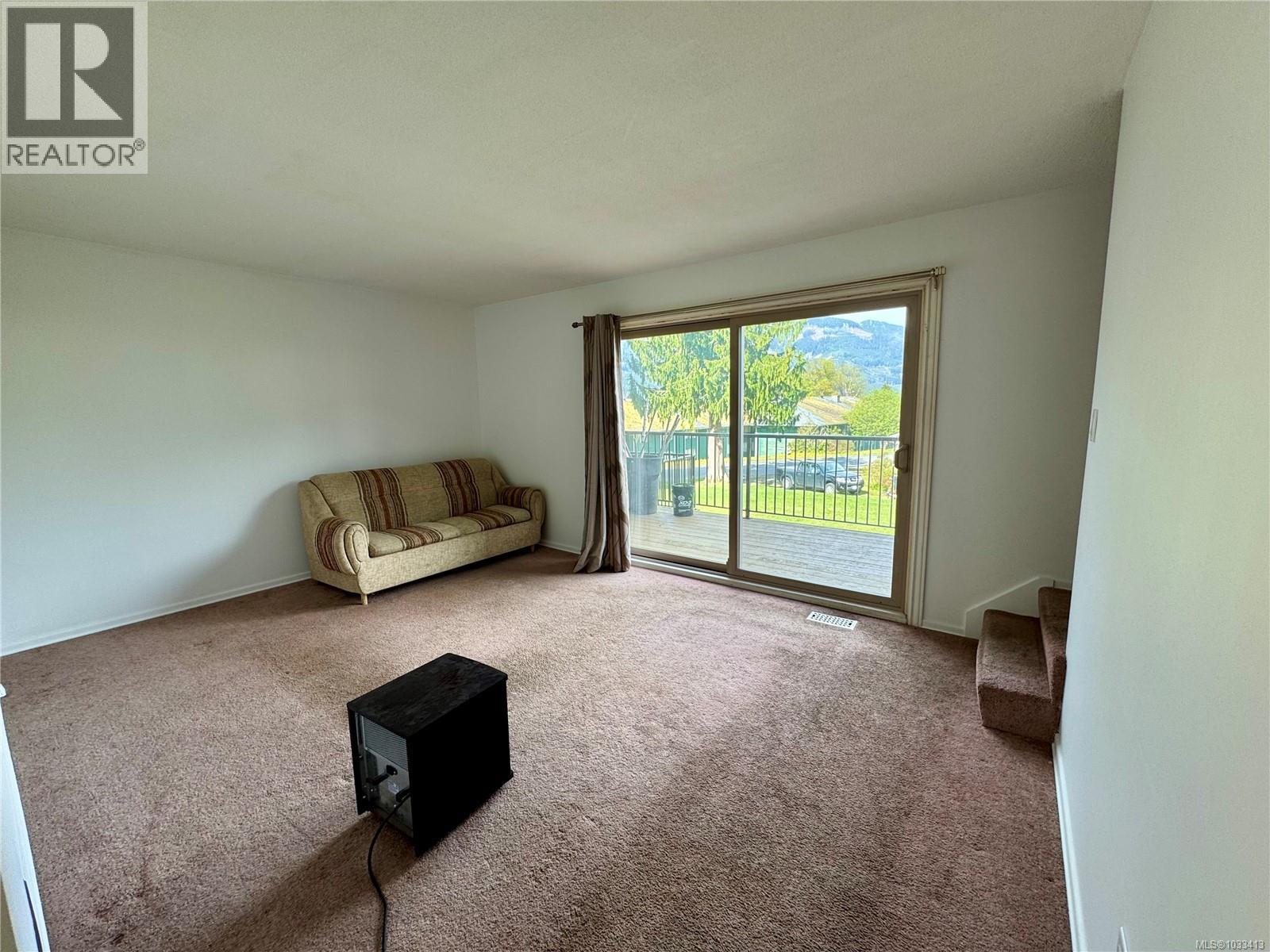 903 Maquinna Ave - 7