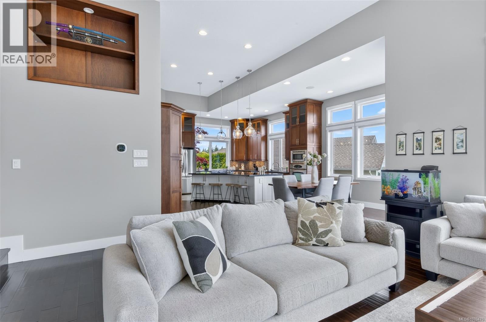 5676 Muggies Way - 14