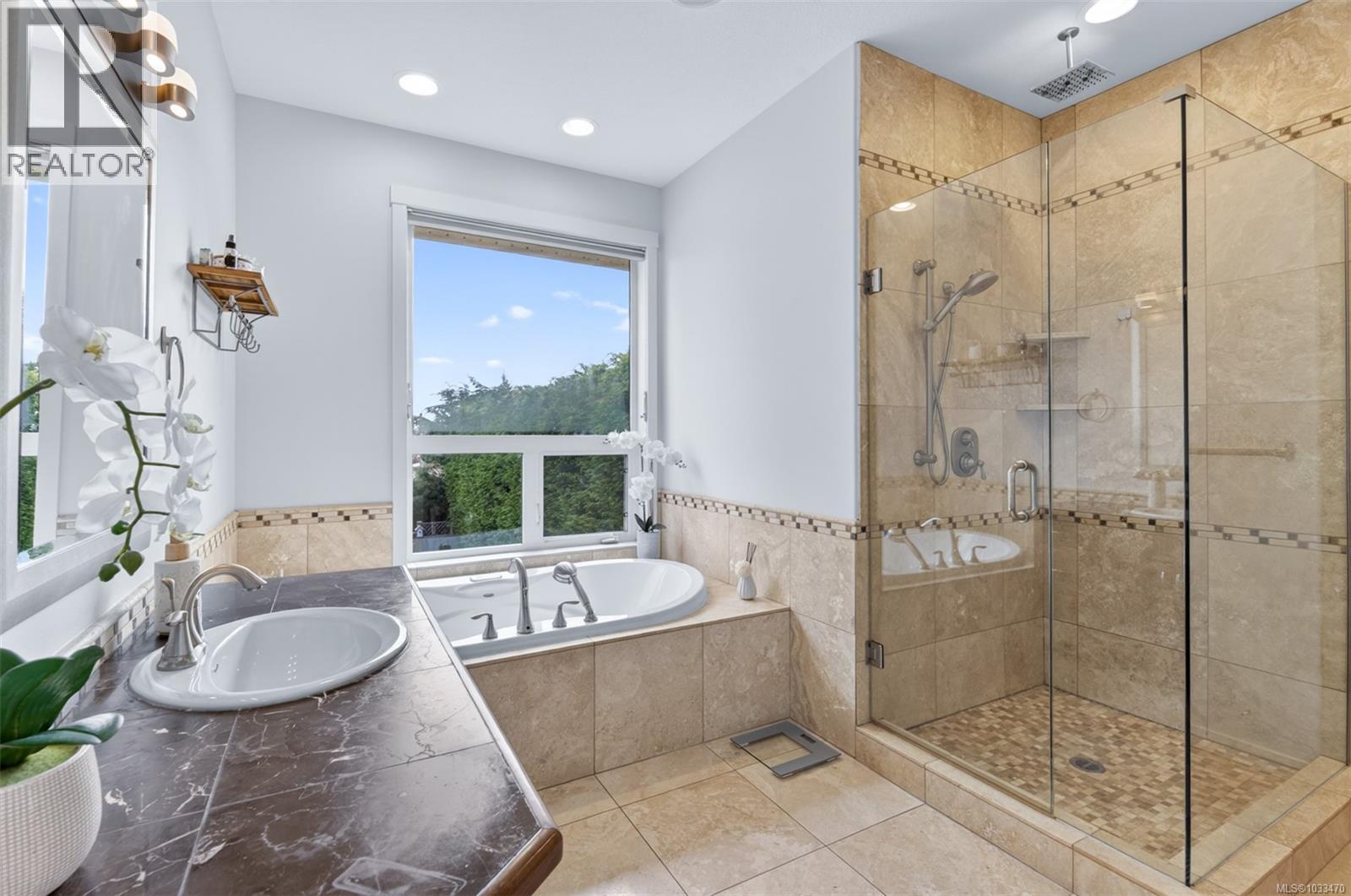 5676 Muggies Way - 25