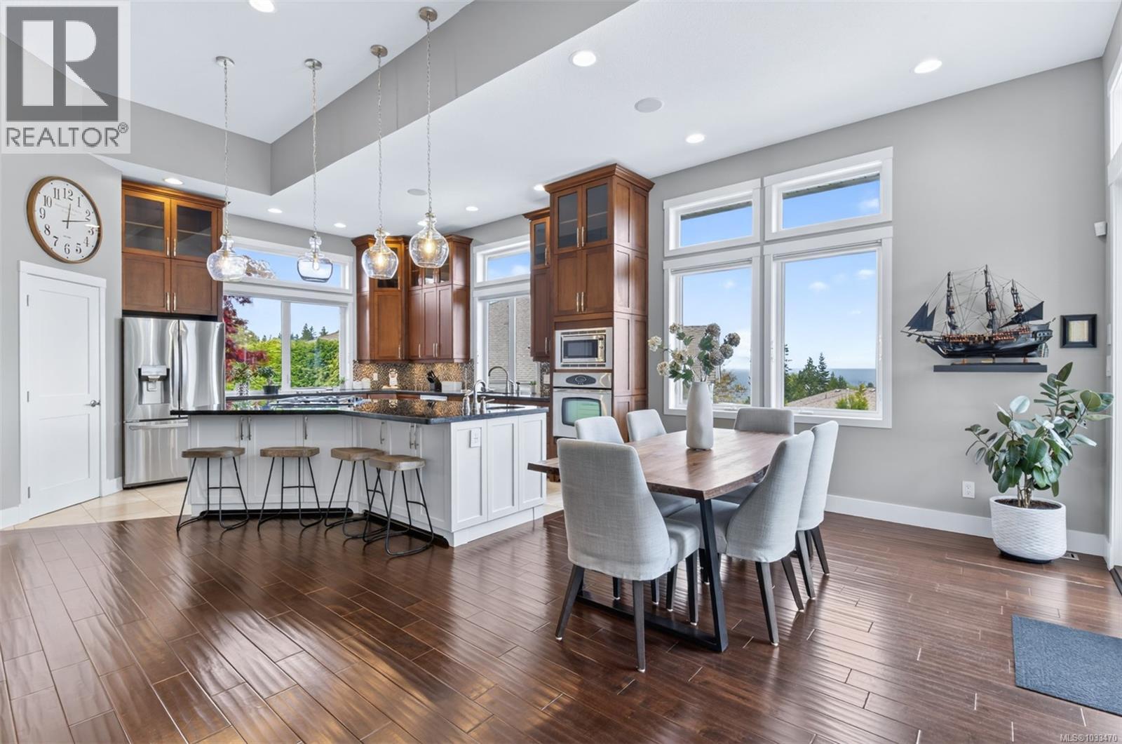 5676 Muggies Way - 9