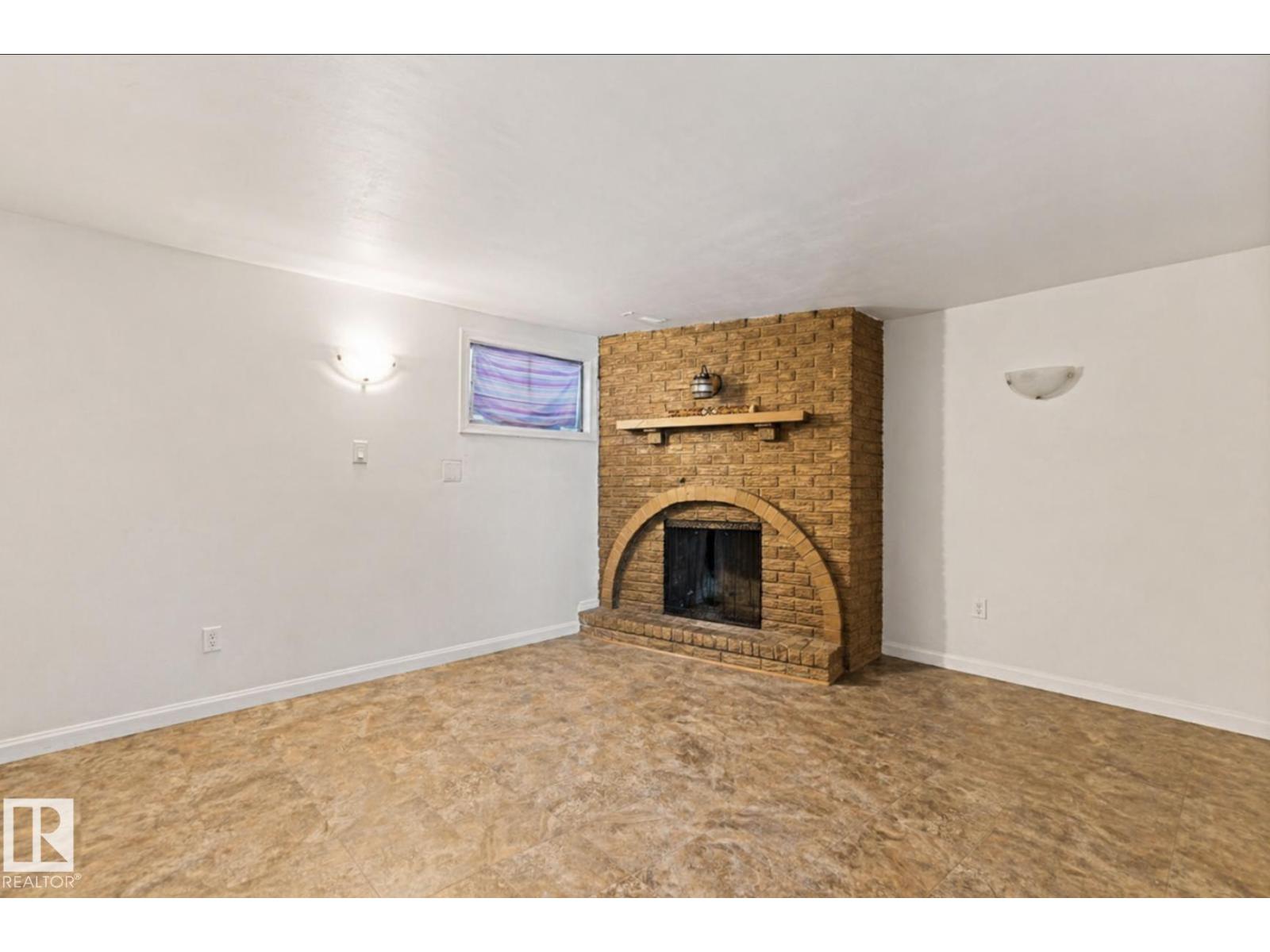 7703 77 Avenue NW - 22