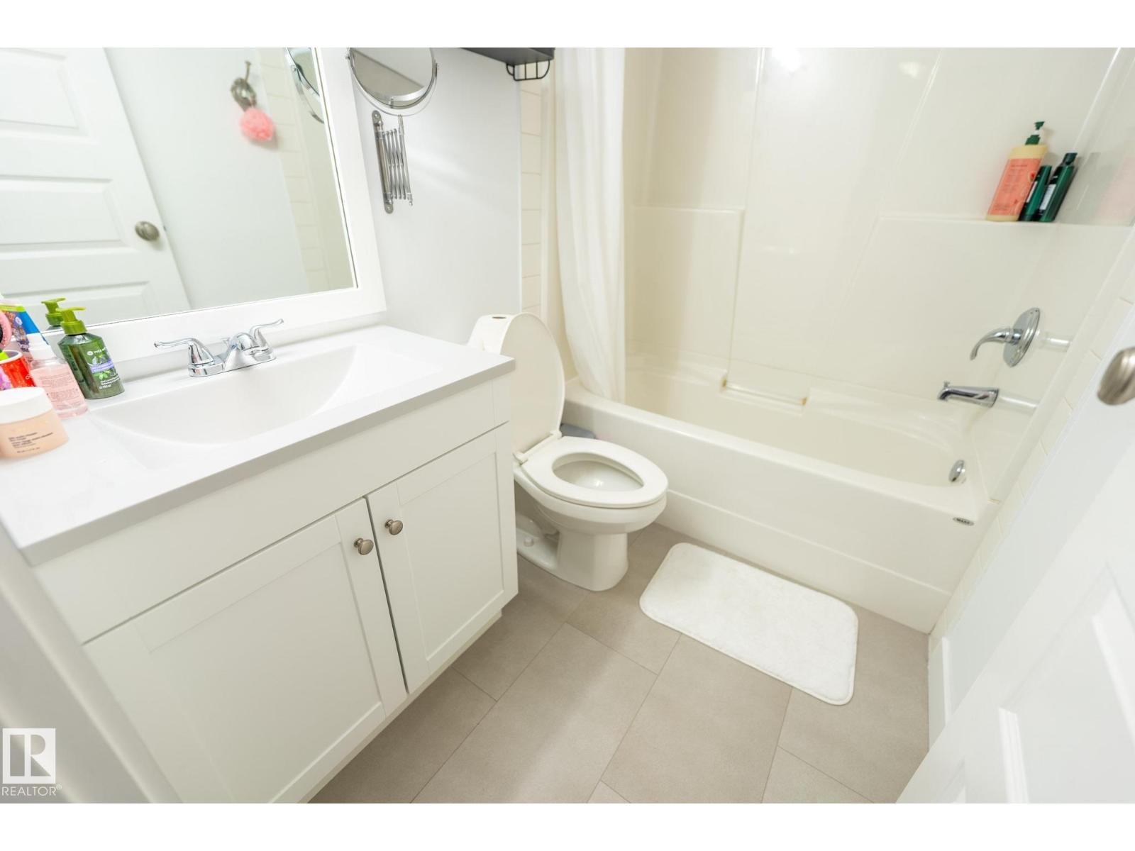 #142 10636 120 ST NW - 23