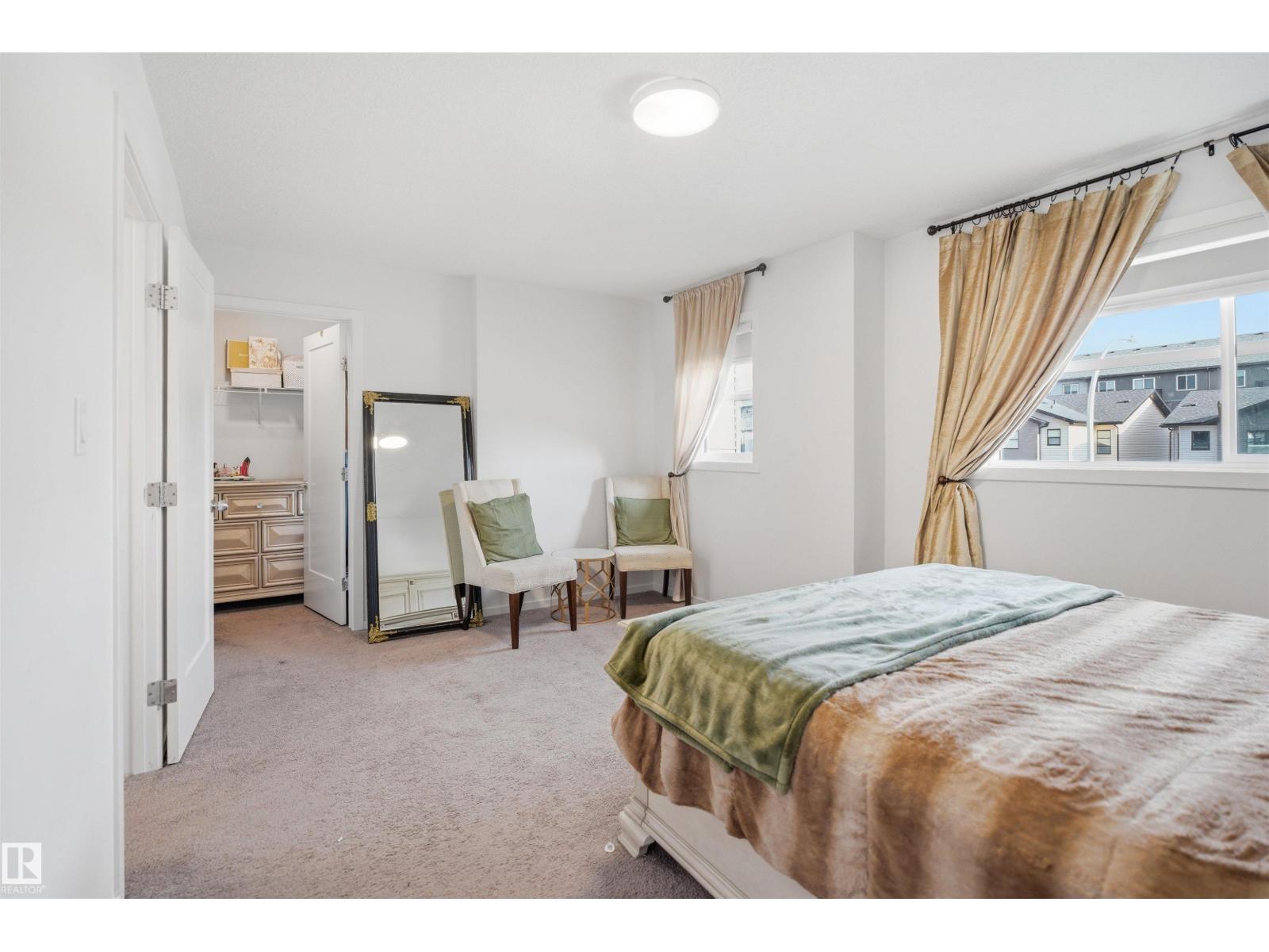 7782 174A AV NW, Edmonton