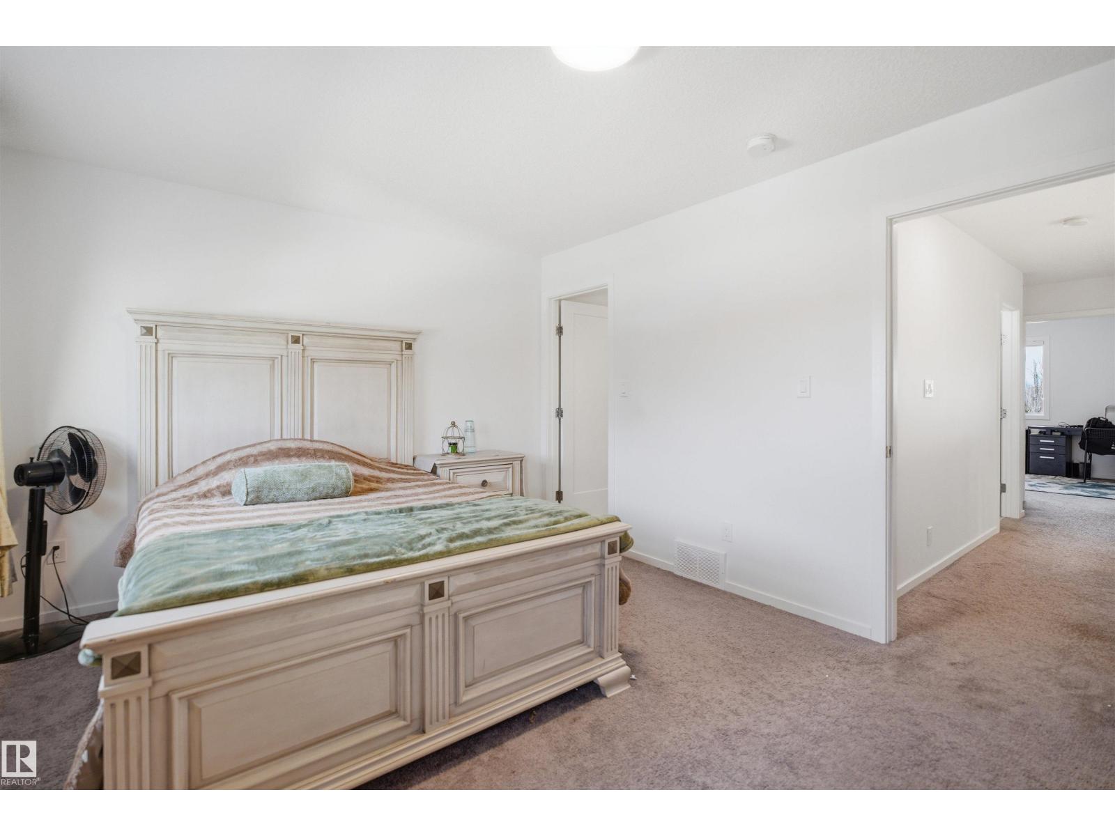 7782 174A AV NW, Edmonton