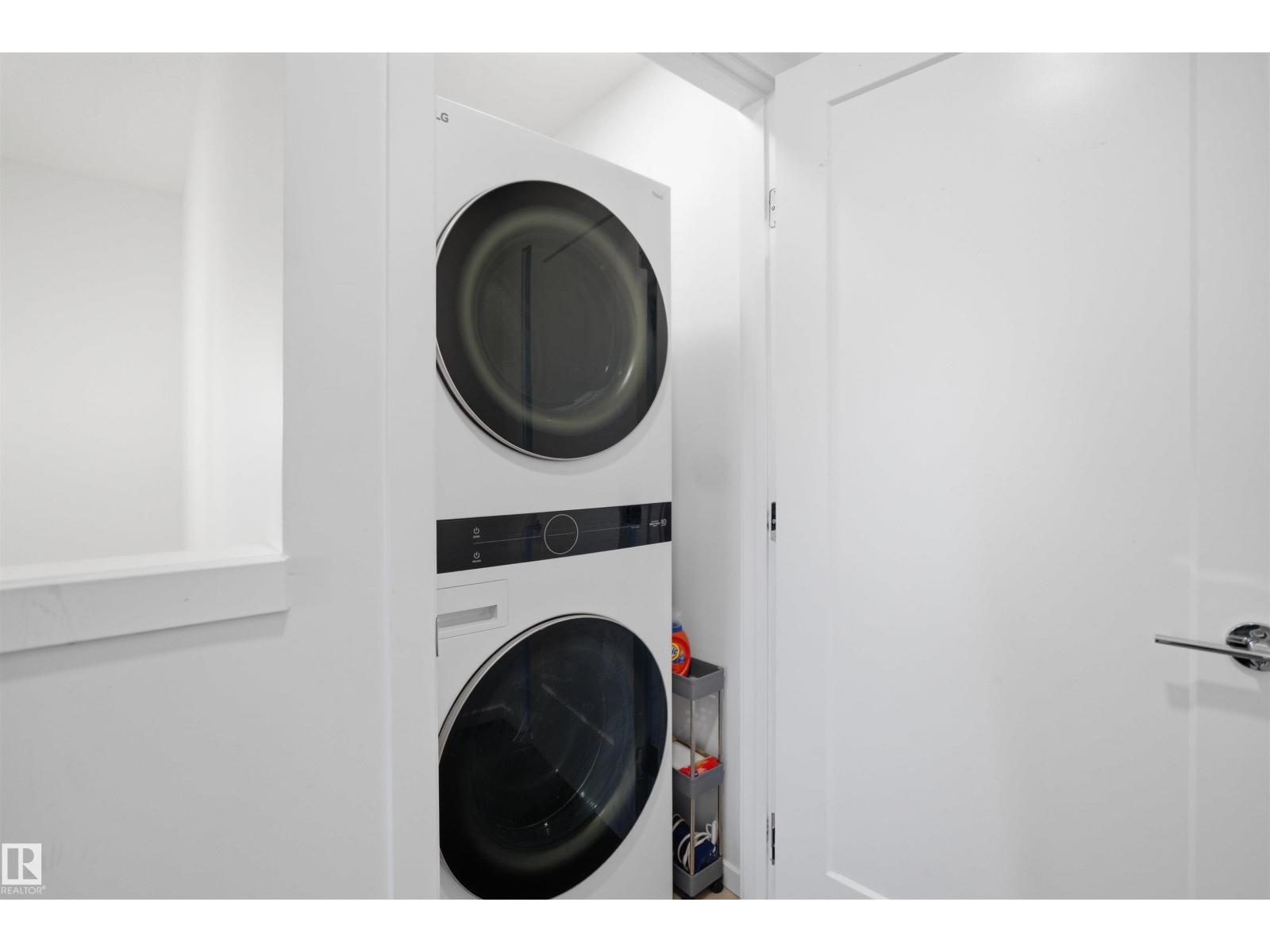 7782 174A AV NW, Edmonton