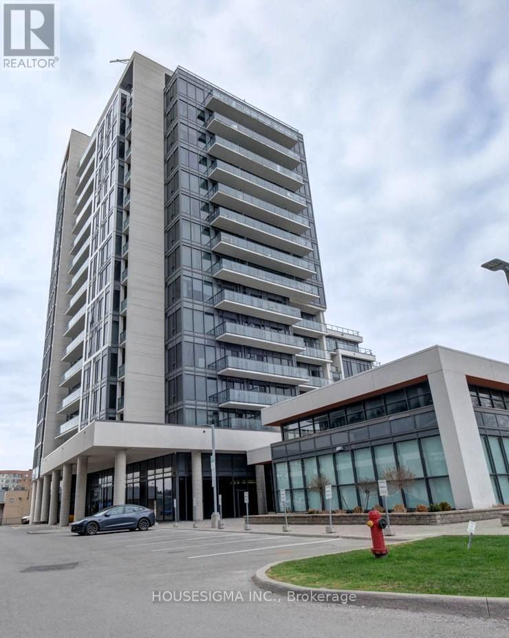 #318 9618 YONGE STREET - 5