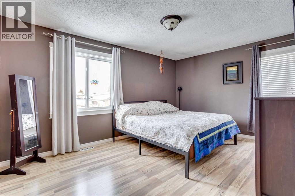 148 Silvertip Place — photo 18