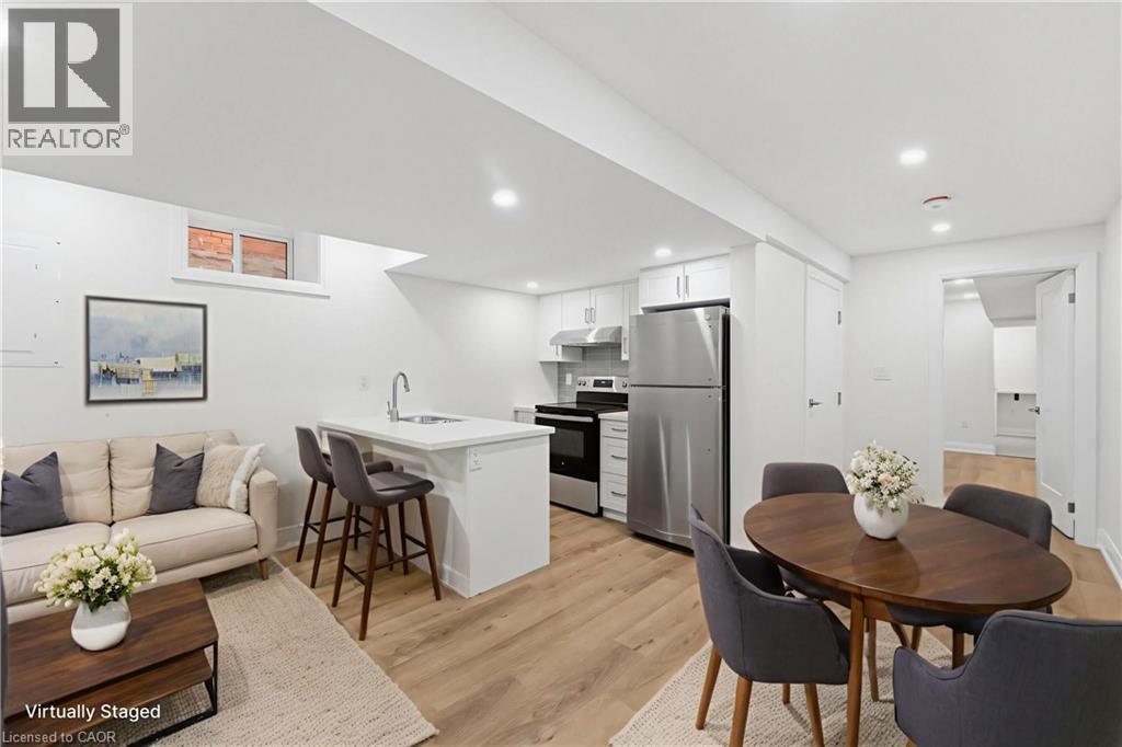 187 OAK Avenue Unit# LOWER