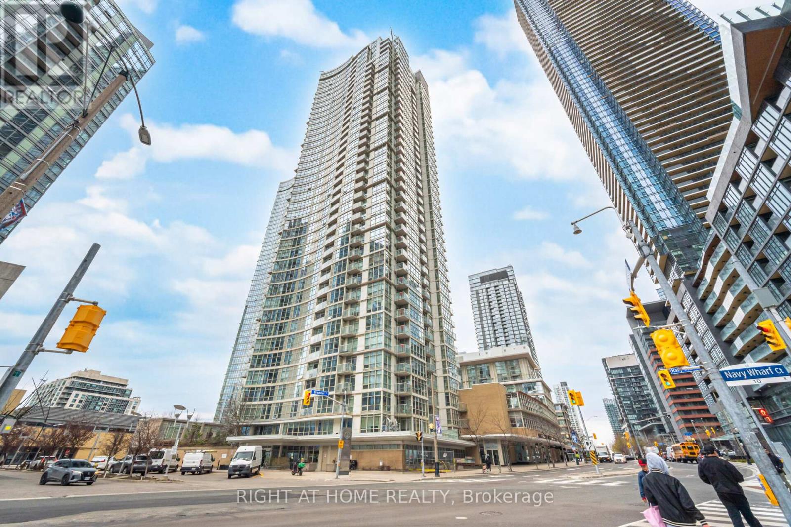 Listing photo of 2107 - 10 NAVY WHARF COURT