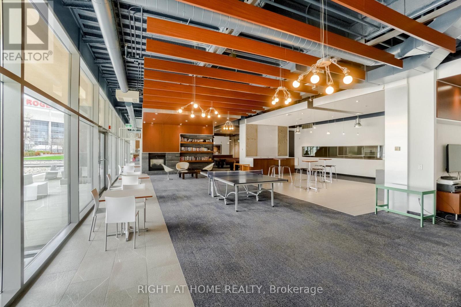 #2107 10 NAVY WHARF COURT - 15