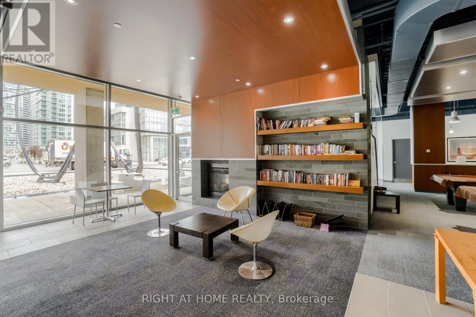 #2107 10 NAVY WHARF COURT - 16