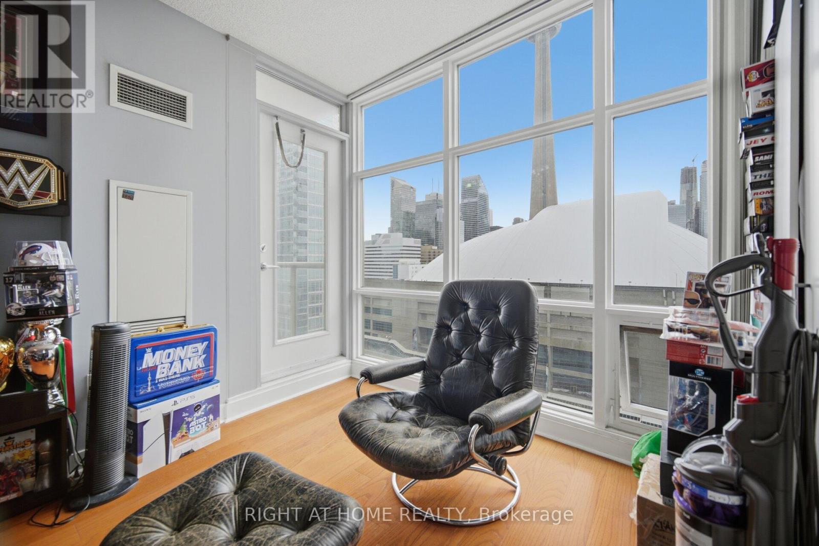 #2107 10 NAVY WHARF COURT - 8