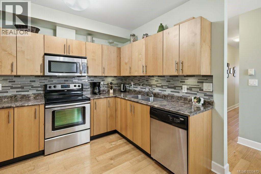 5 2320 Oakville Avenue, Sidney