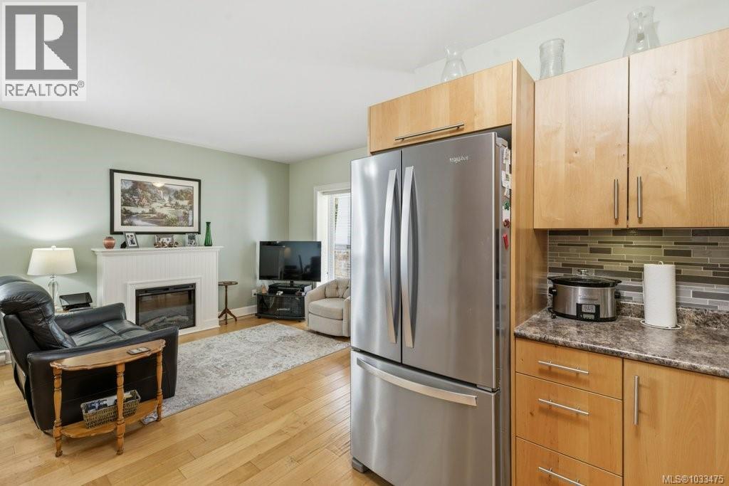 5 2320 Oakville Avenue, Sidney