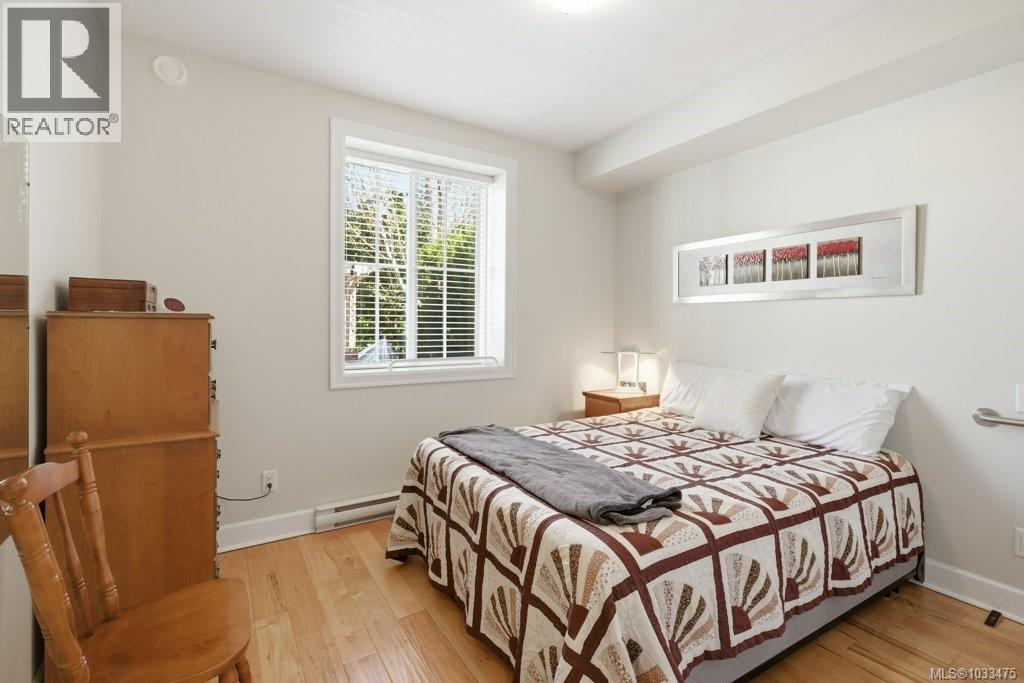 5 2320 Oakville Avenue, Sidney