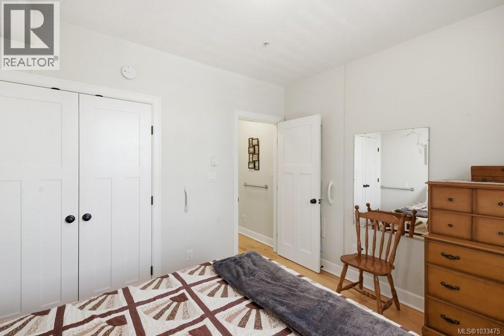 5 2320 Oakville Avenue, Sidney