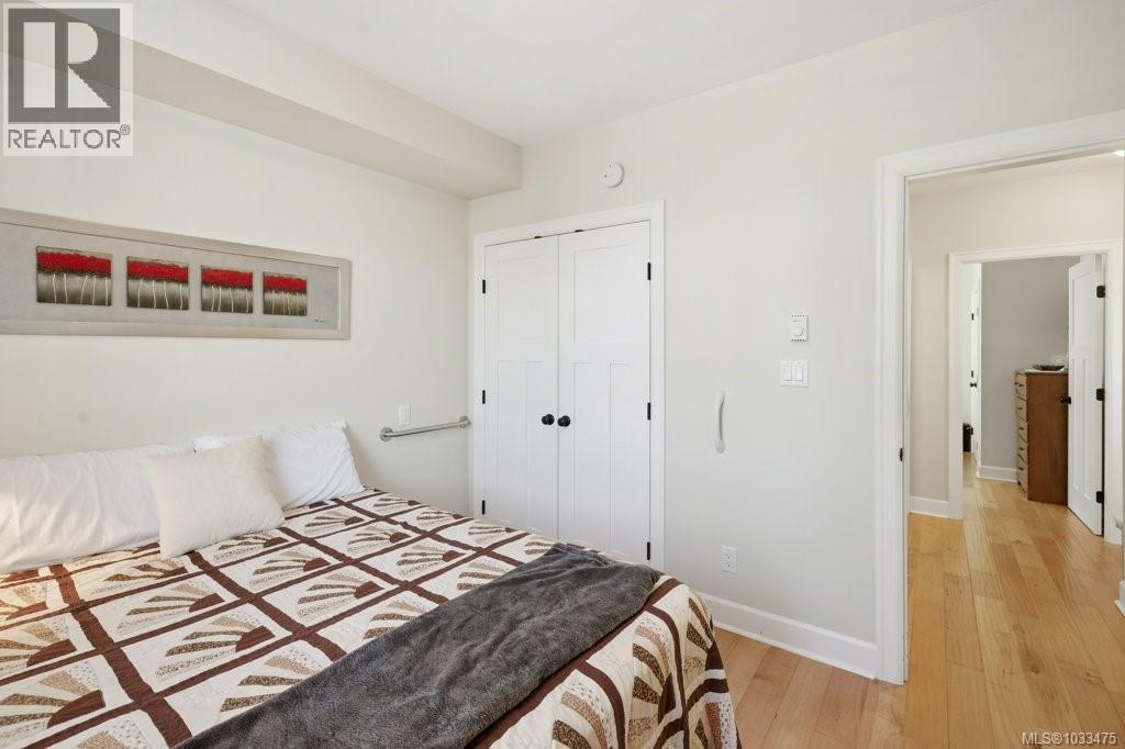 5 2320 Oakville Avenue, Sidney