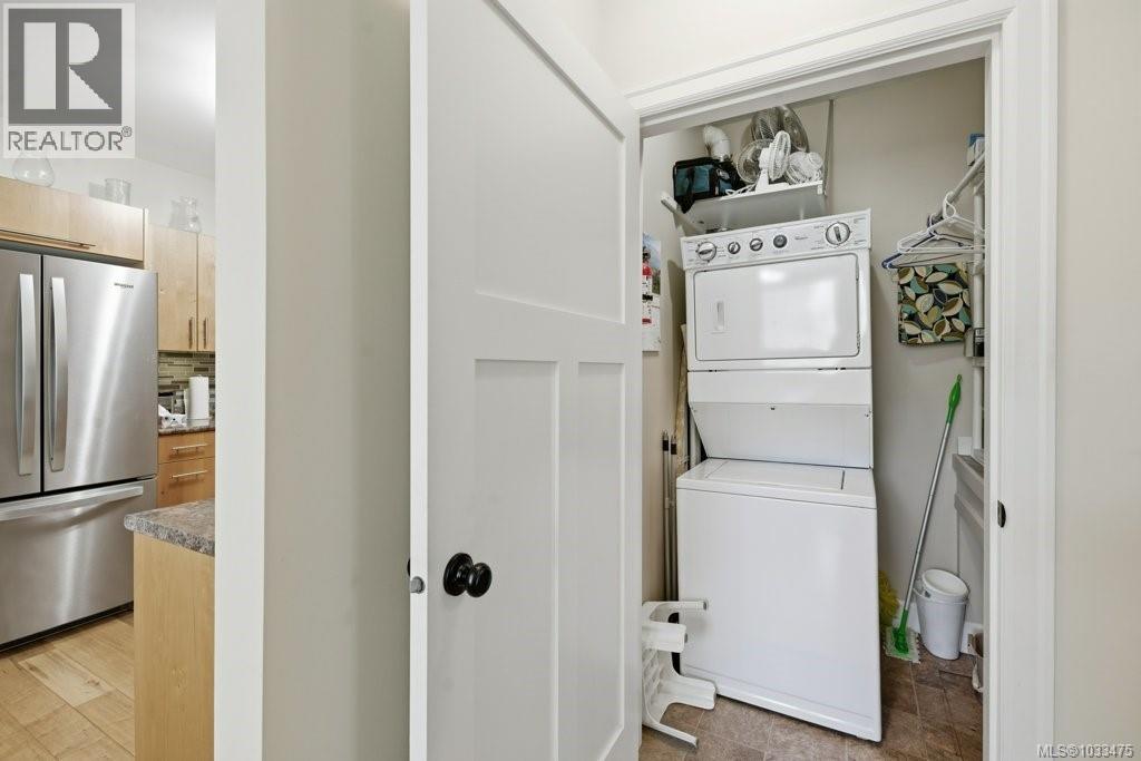 5 2320 Oakville Avenue, Sidney