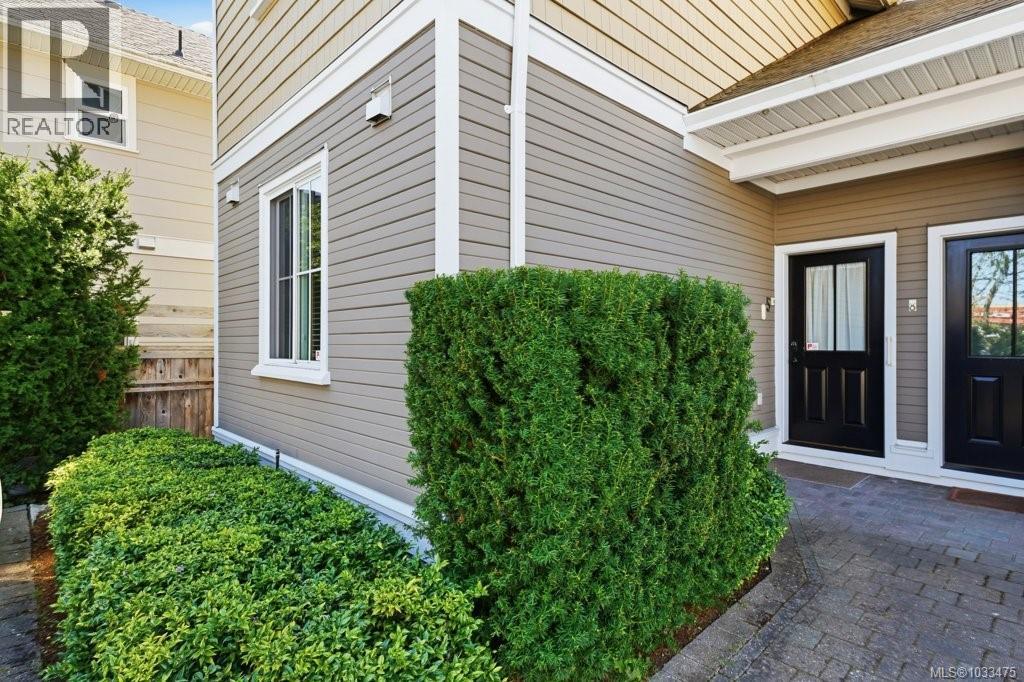 5 2320 Oakville Avenue, Sidney