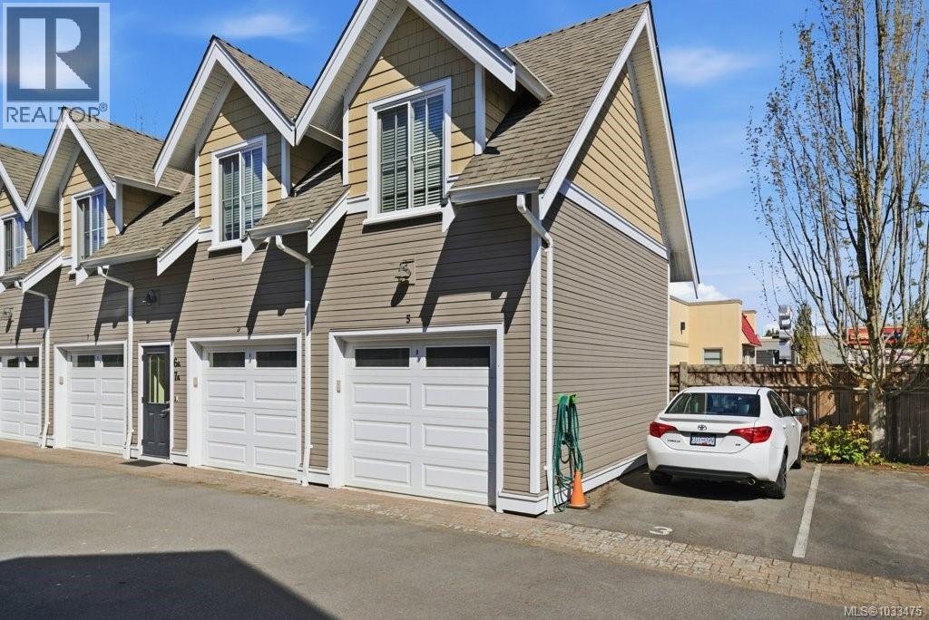 5 2320 Oakville Avenue, Sidney