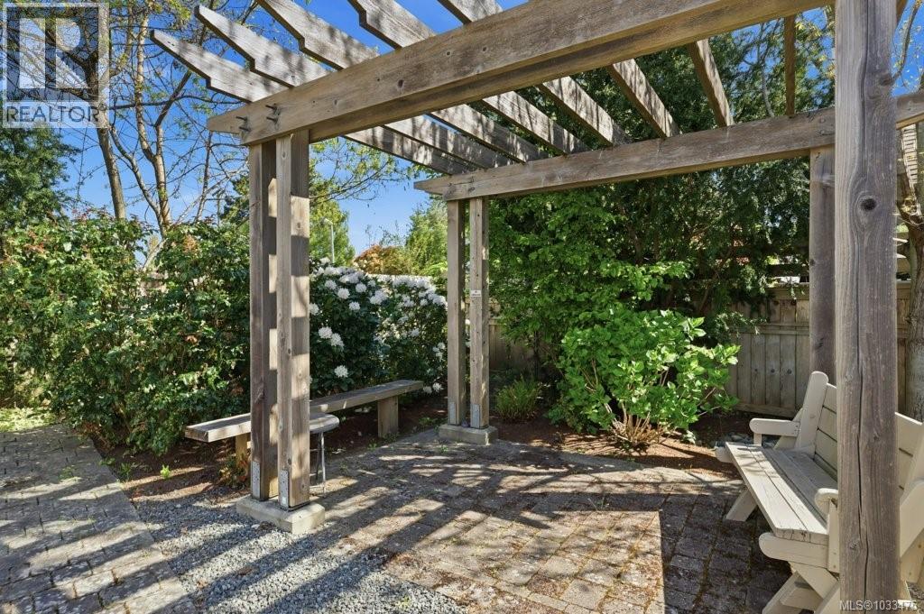 5 2320 Oakville Avenue, Sidney