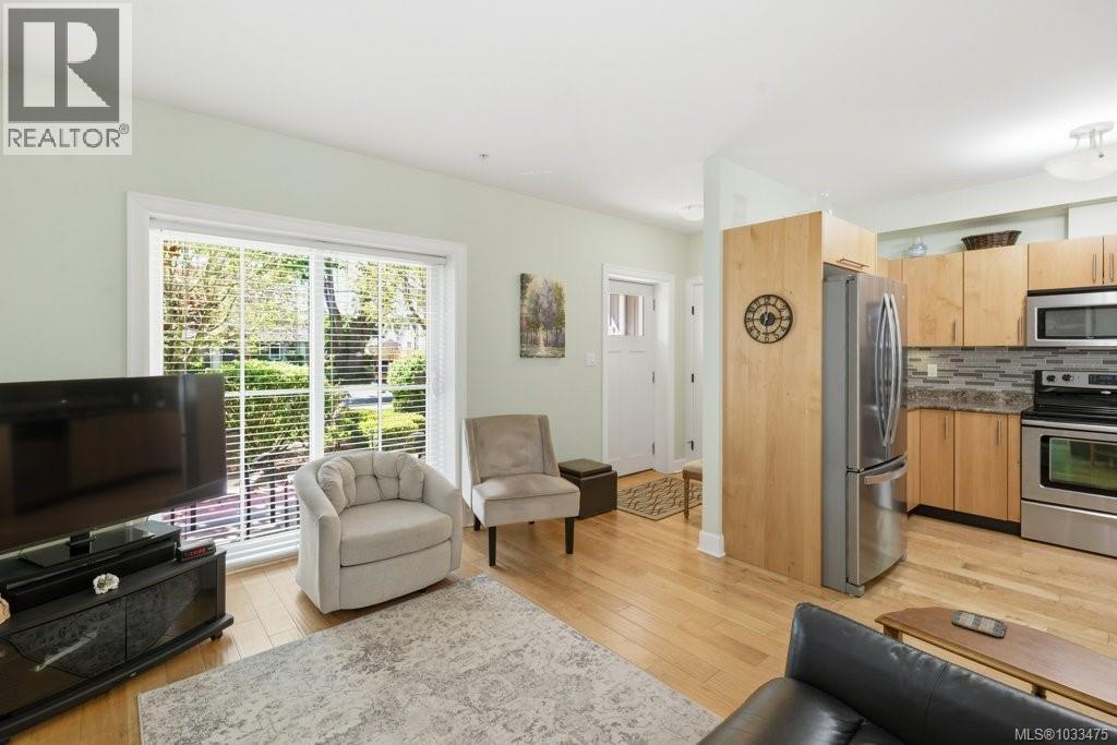 5 2320 Oakville Avenue, Sidney