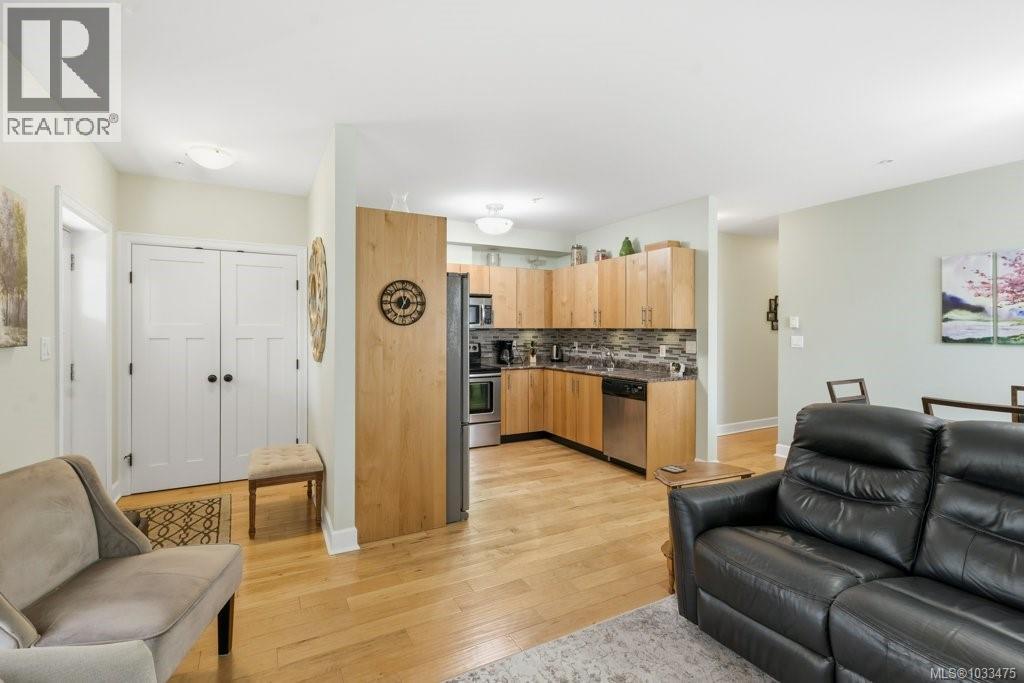 5 2320 Oakville Avenue, Sidney