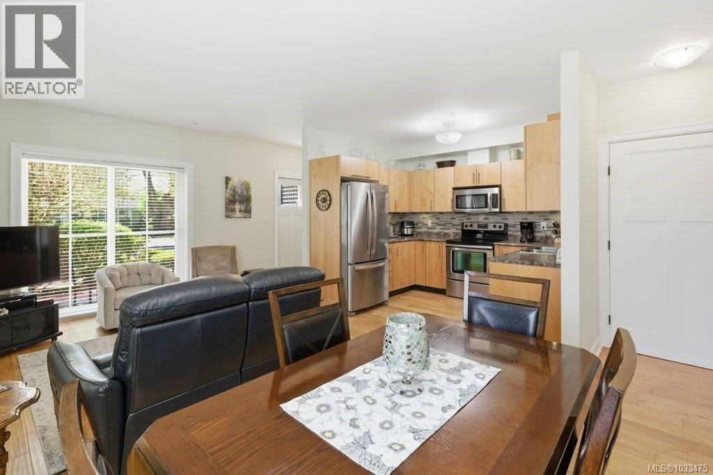 5 2320 Oakville Avenue, Sidney