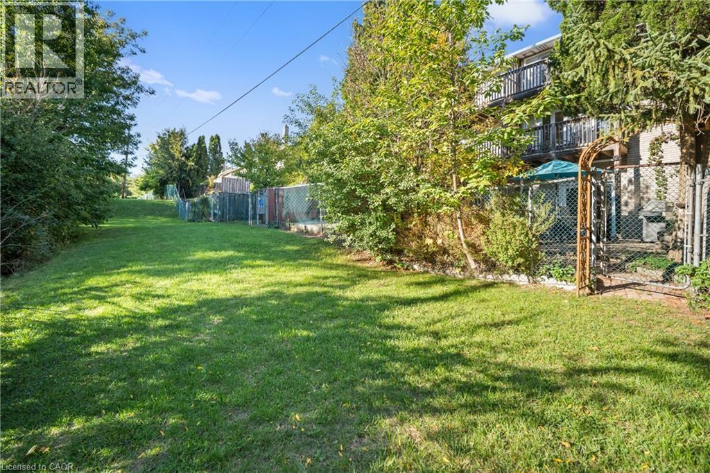 2058 BRANT Street Unit# 3, Burlington, Ontario, L7P3A6 — Photo 35