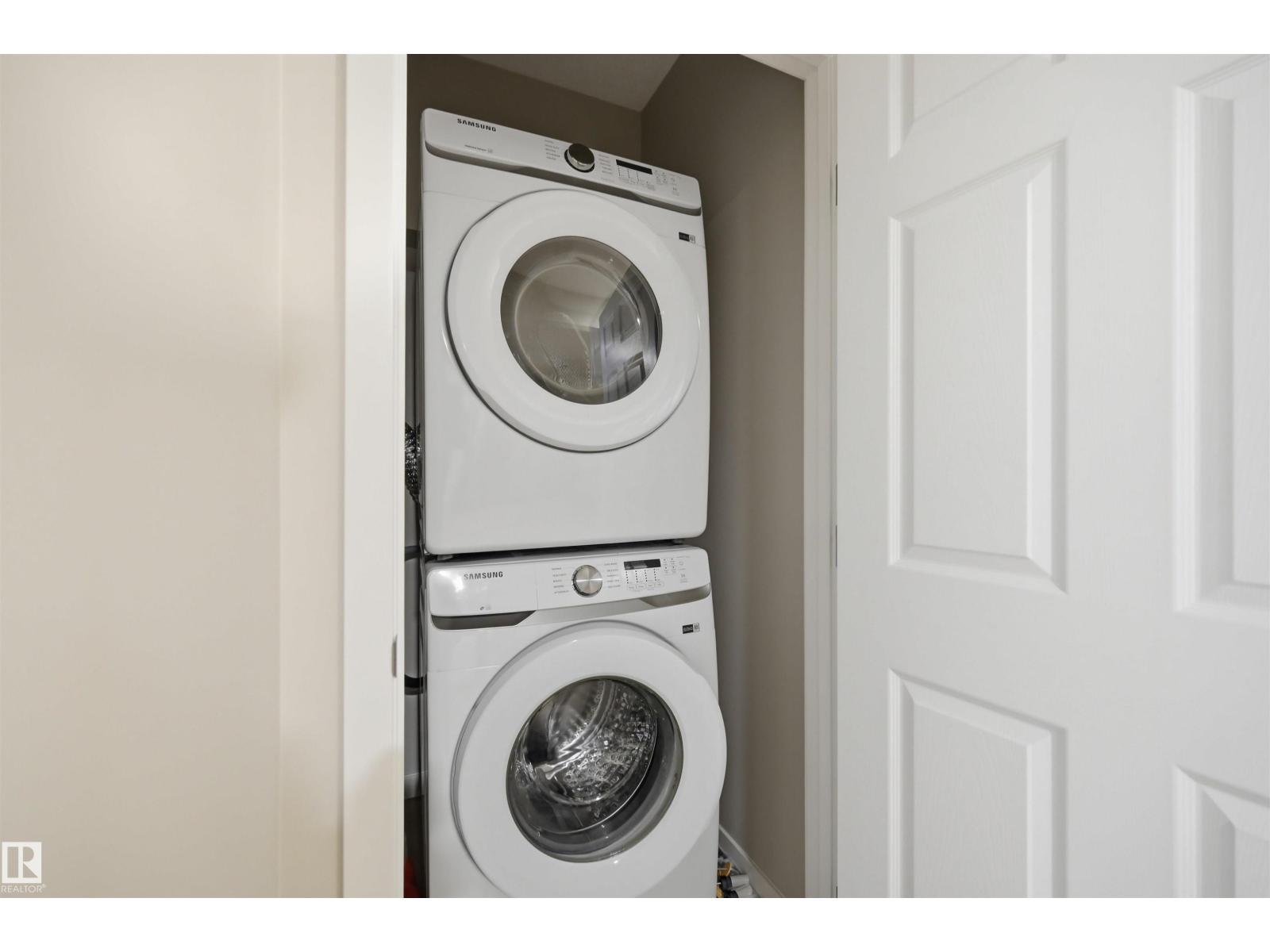 9496 COLAK LN SW, Edmonton