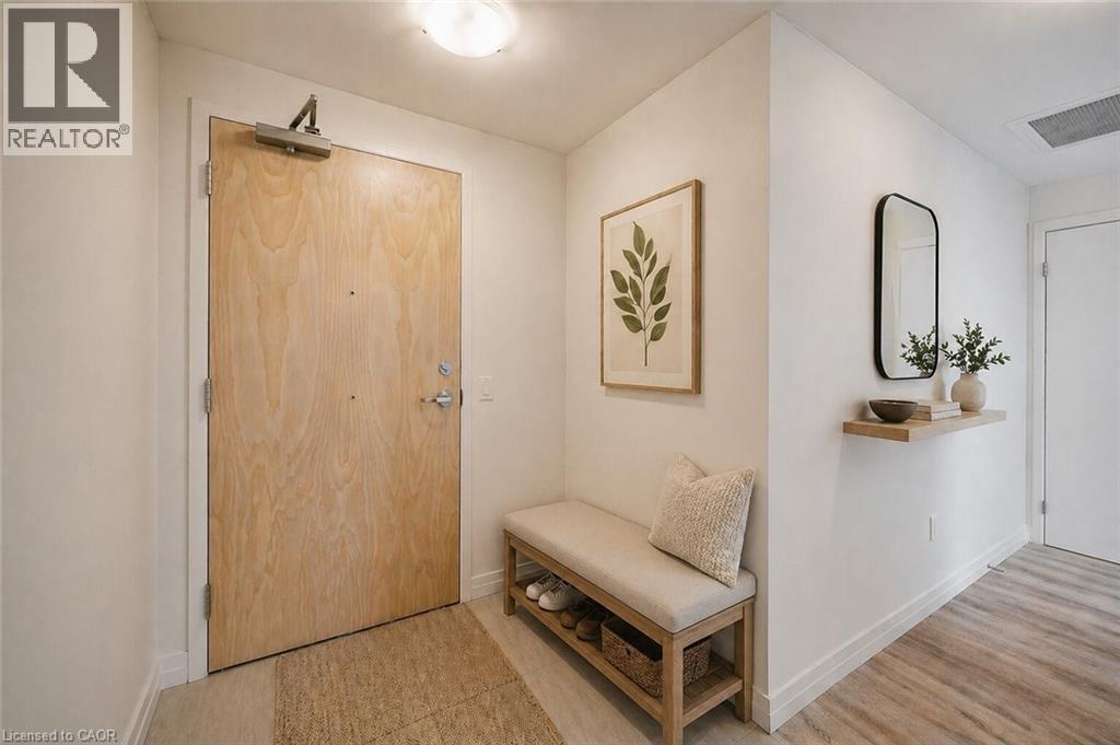 60 CHARLES Street W Unit# 1902, Kitchener, Ontario, N2G0C9 — Photo 8