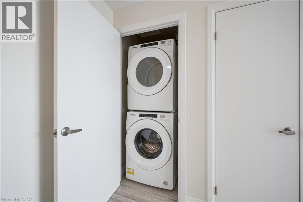 60 CHARLES Street W Unit# 1902, Kitchener, Ontario, N2G0C9 — Photo 29