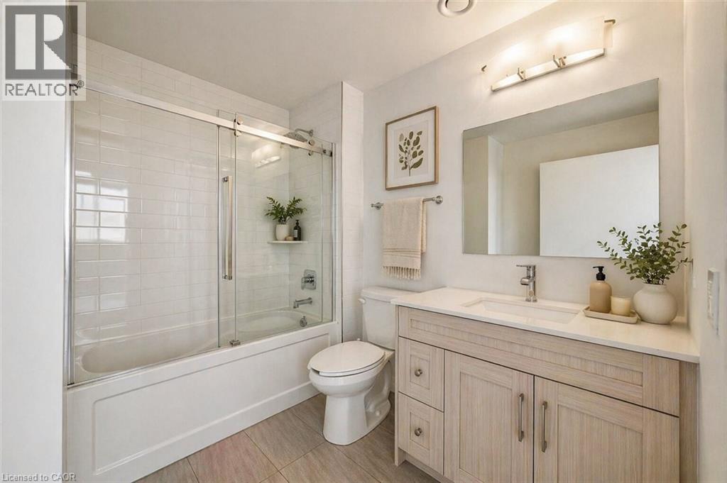 60 CHARLES Street W Unit# 1902, Kitchener, Ontario, N2G0C9 — Photo 27