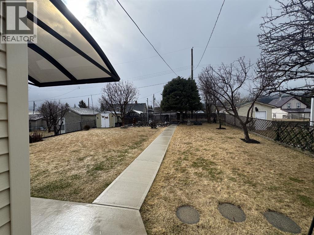 7710 24 Avenue — photo 4