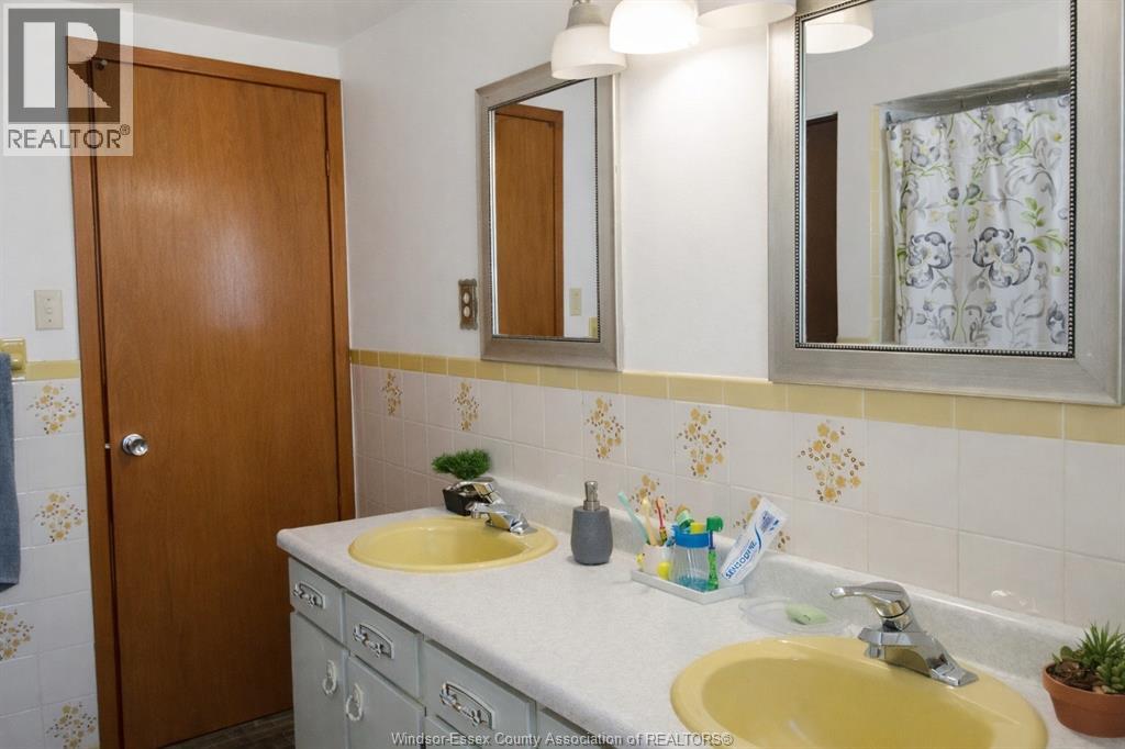 1616 BURWELL COURT - 20