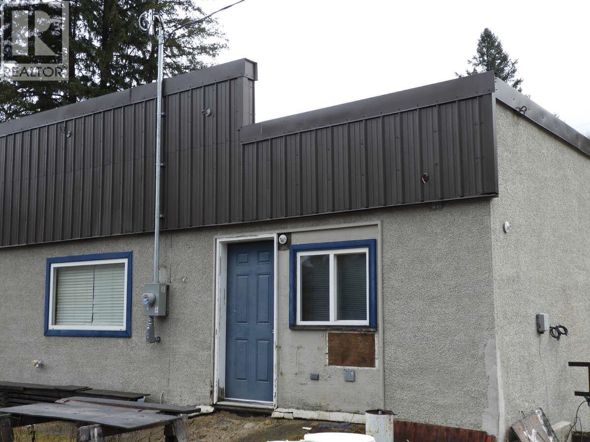 6904 Highway 6 — photo 3