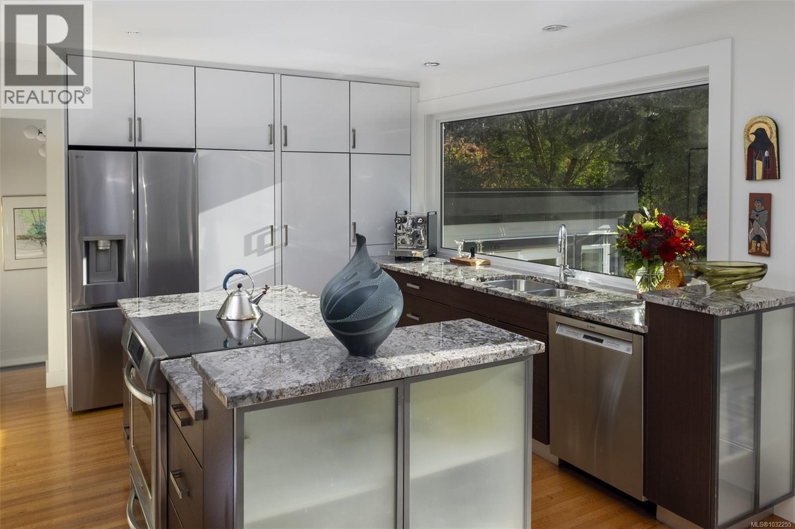 41 Tovey Cres - 28