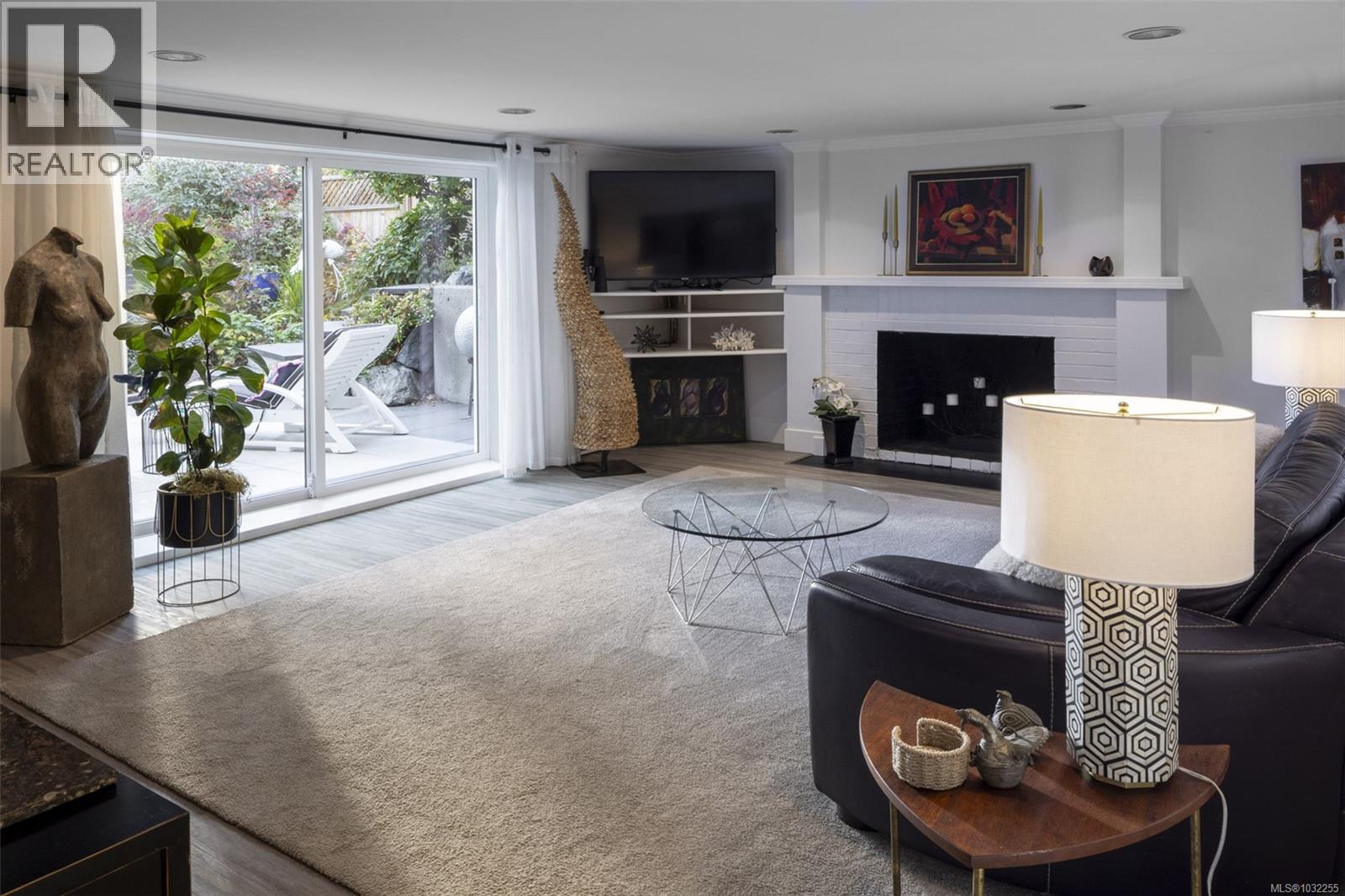 41 Tovey Cres - 64