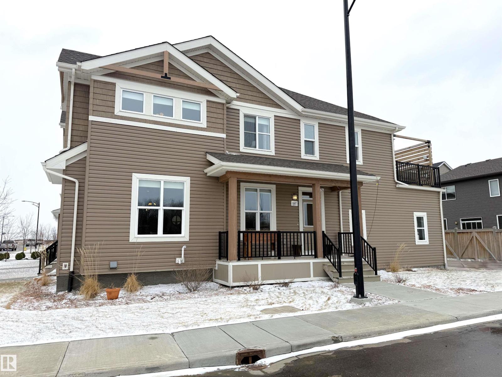 1807 202 ST NW, Edmonton