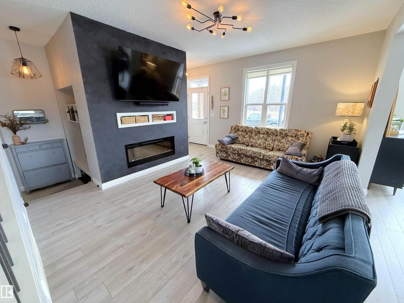 1807 202 ST NW, Edmonton