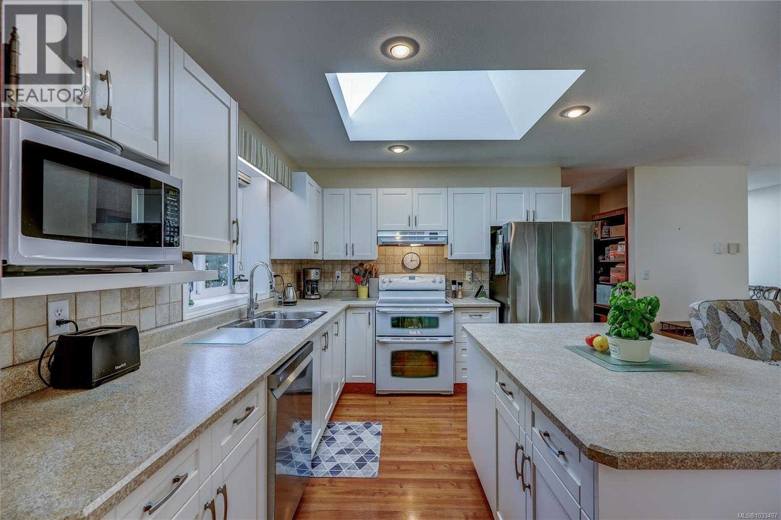 1402 Rose Ann Dr - 18