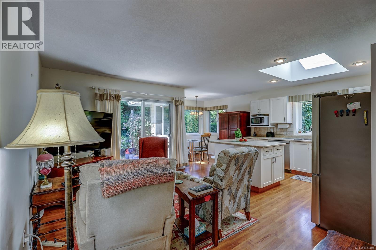 1402 Rose Ann Dr - 21