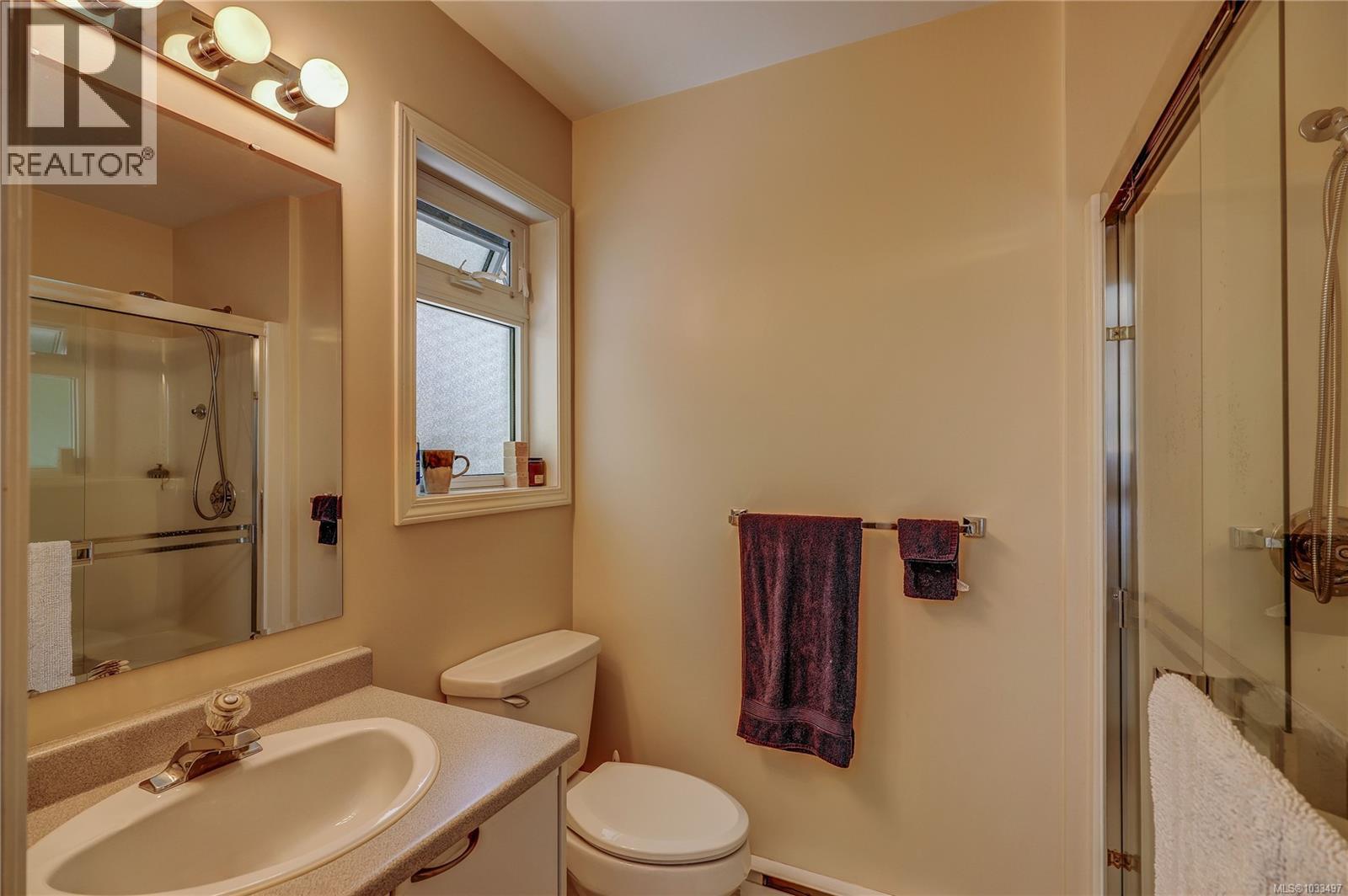 1402 Rose Ann Dr - 28