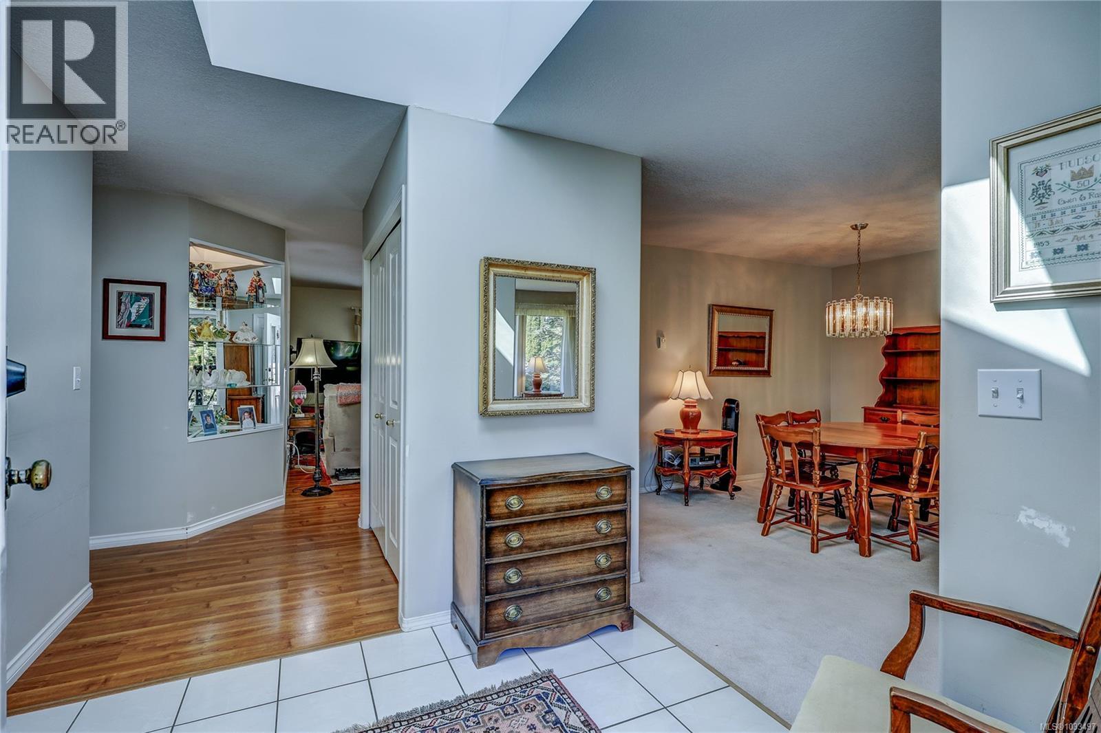 1402 Rose Ann Dr - 6