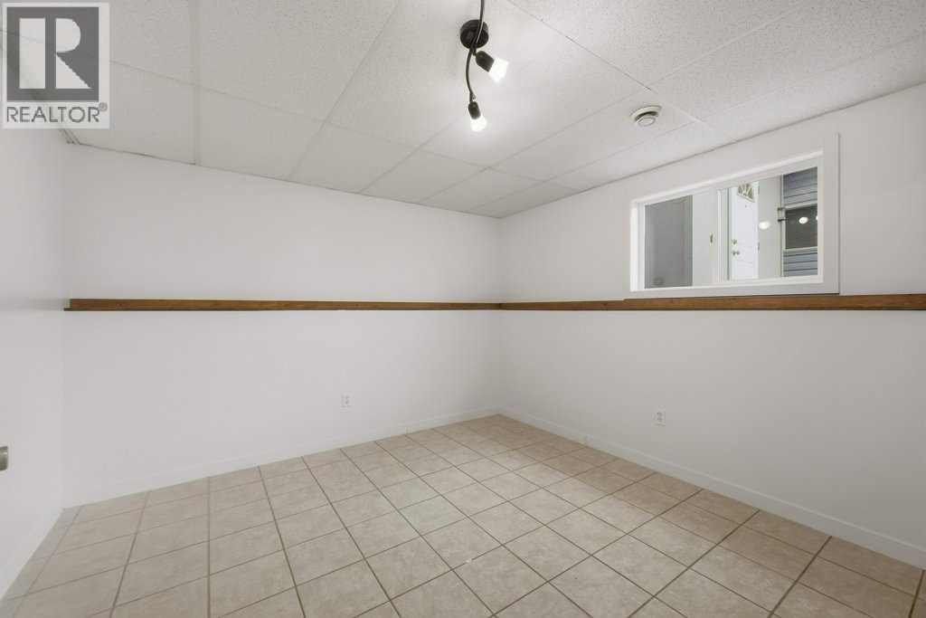 32 Hunter Road, Sylvan Lake